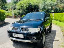 https://riyasewana.com/uploads/mitsubishi-montero-sport-2012-620044112382.jpg