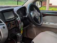 https://riyasewana.com/uploads/mitsubishi-montero-sport-2012-719142412614.jpg