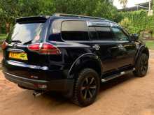 https://riyasewana.com/uploads/mitsubishi-montero-sport-2012-810485312972.jpg