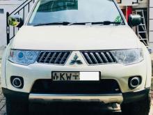 https://riyasewana.com/uploads/mitsubishi-montero-sport-2013534424321.jpg
