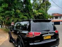 https://riyasewana.com/uploads/mitsubishi-montero-sport-20850204723.jpg