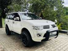 https://riyasewana.com/uploads/mitsubishi-montero-sport-21222625852.jpg