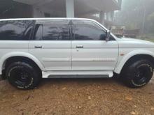 https://riyasewana.com/uploads/mitsubishi-montero-sport-2122444124222.jpg