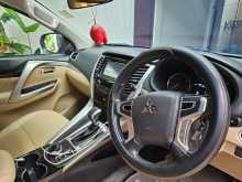 https://riyasewana.com/uploads/mitsubishi-montero-sport-2122859815.jpg