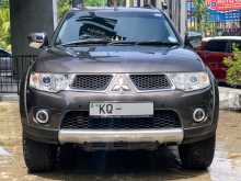 https://riyasewana.com/uploads/mitsubishi-montero-sport-22102442512.jpg