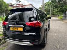 https://riyasewana.com/uploads/mitsubishi-montero-sport-22140451892.jpg