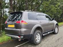 https://riyasewana.com/uploads/mitsubishi-montero-sport-26142901303.jpg