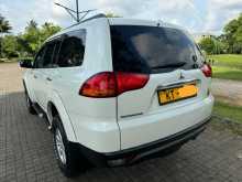 https://riyasewana.com/uploads/mitsubishi-montero-sport-27192447826.jpg