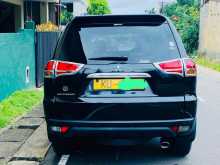 https://riyasewana.com/uploads/mitsubishi-montero-sport-2813420522553.jpg