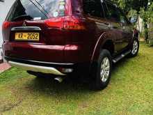 https://riyasewana.com/uploads/mitsubishi-montero-sport-2816132022872.jpg