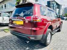 https://riyasewana.com/uploads/mitsubishi-montero-sport-2819511732.jpg