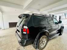 https://riyasewana.com/uploads/mitsubishi-montero-sport-2971758463.jpg