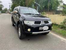 Mitsubishi MONTERO SPORT 2011 SUV