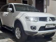 https://riyasewana.com/uploads/mitsubishi-montero-sport-3201432343.jpg
