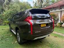 https://riyasewana.com/uploads/mitsubishi-montero-sport-4233259743.jpg