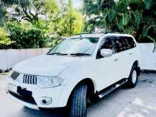 https://riyasewana.com/uploads/mitsubishi-montero-sport-51444284902.jpg