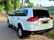 https://riyasewana.com/uploads/mitsubishi-montero-sport-520134422592.jpg