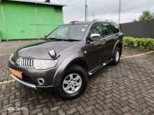 Mitsubishi MONTERO SPORT 2012 SUV