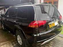 https://riyasewana.com/uploads/mitsubishi-montero-sport-619371522502.jpg