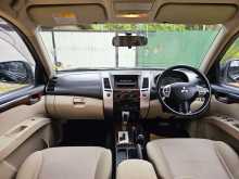 https://riyasewana.com/uploads/mitsubishi-montero-sport-6931234162.jpg