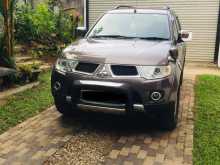 https://riyasewana.com/uploads/mitsubishi-montero-sport-69570422652.jpg