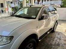 https://riyasewana.com/uploads/mitsubishi-montero-sport-716191317064.jpg