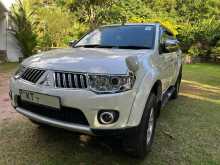 https://riyasewana.com/uploads/mitsubishi-montero-sport-792821712.jpg