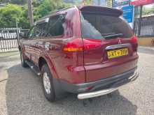 https://riyasewana.com/uploads/mitsubishi-montero-sport-81024024023.jpg