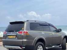 https://riyasewana.com/uploads/mitsubishi-montero-sport-812175222792.jpg
