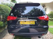 https://riyasewana.com/uploads/mitsubishi-montero-sport-8192505763.jpg
