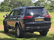 https://riyasewana.com/uploads/mitsubishi-montero-sport-9850164842.jpg
