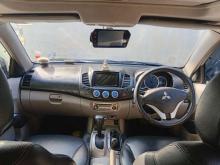 https://riyasewana.com/uploads/mitsubishi-montero-sports-10122366936.jpg