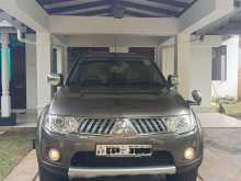 https://riyasewana.com/uploads/mitsubishi-montero-sports-171222224723.jpg
