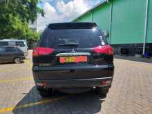 https://riyasewana.com/uploads/mitsubishi-montero-sports-18618194102.jpg