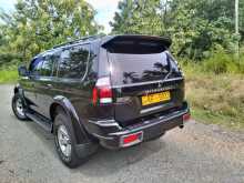 https://riyasewana.com/uploads/mitsubishi-montero-sports-2007-2521255012612.jpg