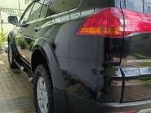 https://riyasewana.com/uploads/mitsubishi-montero-sports-2012-47042012984.jpg