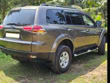 https://riyasewana.com/uploads/mitsubishi-montero-sports-221643534822.jpg