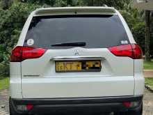 https://riyasewana.com/uploads/mitsubishi-montero-sports-2516293522532.jpg