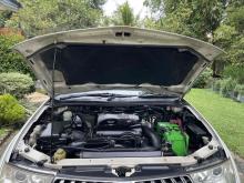 https://riyasewana.com/uploads/mitsubishi-montero-sports-2516311624583.jpg