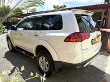 https://riyasewana.com/uploads/mitsubishi-montero-sports-38185422593.jpg