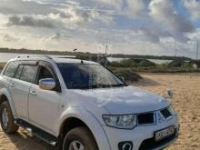 https://riyasewana.com/uploads/mitsubishi-montero-spot-1317430648313.jpg