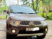 Mitsubishi Montero Spot 2012 SUV