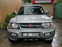 Mitsubishi Montero Super Exceed 2000 SUV