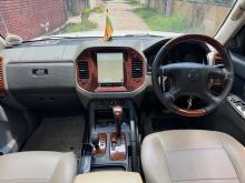 https://riyasewana.com/uploads/mitsubishi-montero-v6-119100517776.jpg