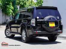 https://riyasewana.com/uploads/mitsubishi-montero-v6-1192114653.jpg
