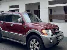 https://riyasewana.com/uploads/mitsubishi-montero-v6-1312091222173.jpg
