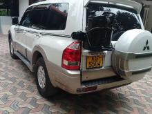https://riyasewana.com/uploads/mitsubishi-montero-v6-131857086984.jpg