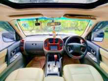 https://riyasewana.com/uploads/mitsubishi-montero-v6-15222953392.jpg