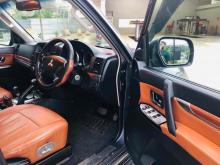 https://riyasewana.com/uploads/mitsubishi-montero-v6-1616063124491.jpg