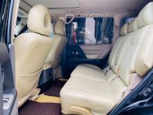 https://riyasewana.com/uploads/mitsubishi-montero-v6-1618471517396.jpg